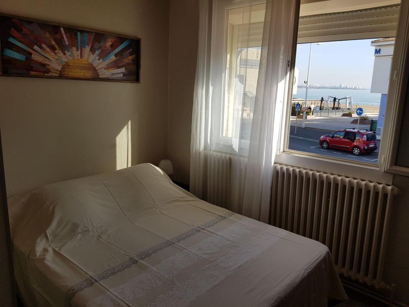 Hotel Restaurant Calypso Fos-sur-Mer Exterior foto