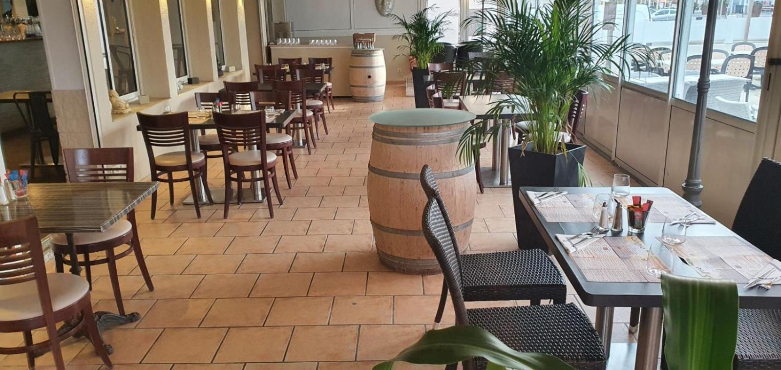 Hotel Restaurant Calypso Fos-sur-Mer Exterior foto