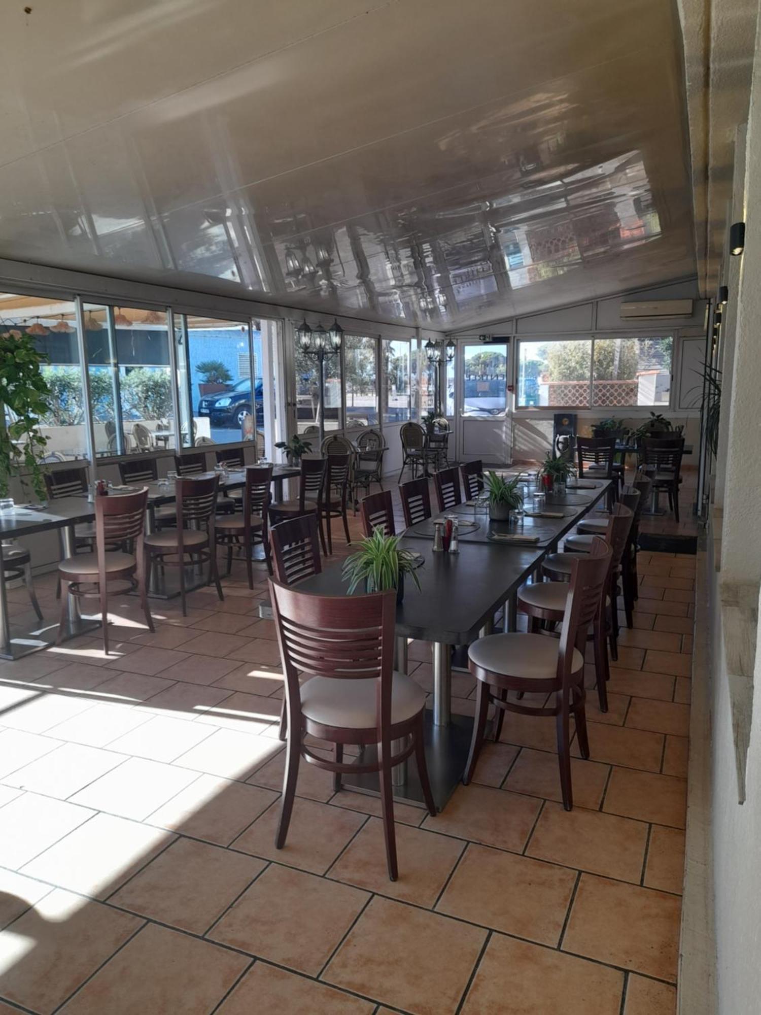 Hotel Restaurant Calypso Fos-sur-Mer Exterior foto