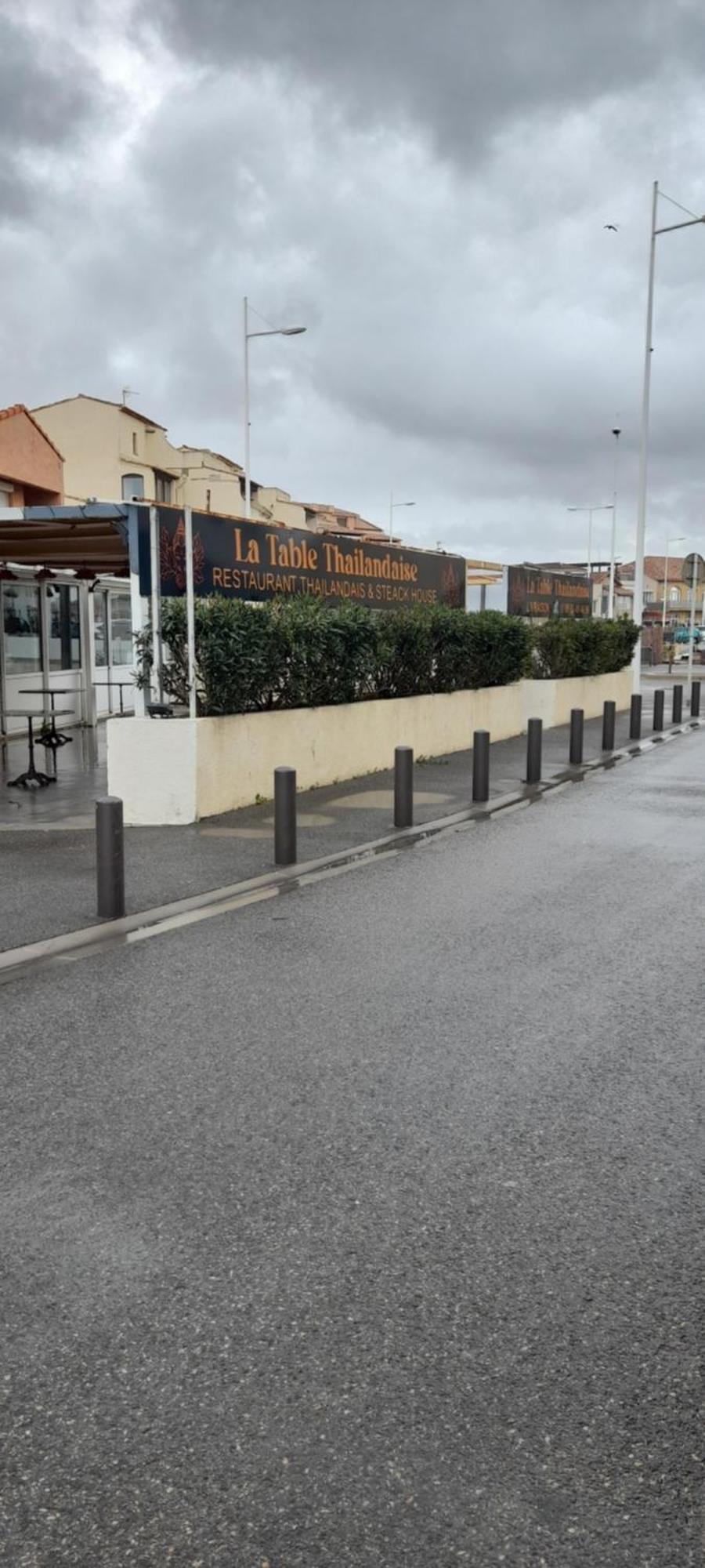 Hotel Restaurant Calypso Fos-sur-Mer Exterior foto